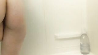 Eelet- Riding a Dildo and my Showerhead - Emo Goth Lust