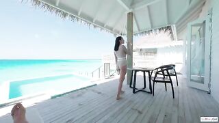 A morning full of passion in a paradise setting