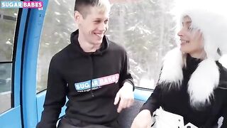 A pretty woman wants to be fucked in public place
