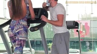 Colombian girl with bubble butt gets banged in gym