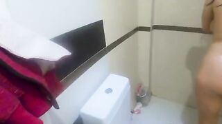 I fooled busty stepmom, fucked her in shower - She was surprised