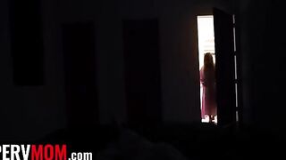 Lucky dude slides his dick between huge natural boobs of stepmom Jessica Starling