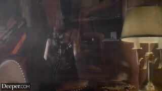 Girl met a guy at the bar and brought him home, they fucked