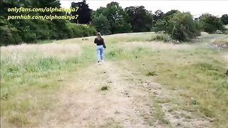 A risky sex encounter in the park with a thrilling finish