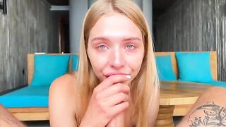 The Californiababe is cheating on her husband during a psychotherapy session