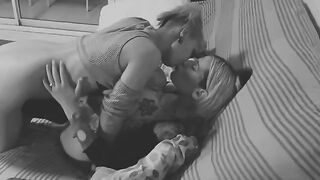 Meg Vicious y Blaze Rager compartiendo habitación con una sexy compañera