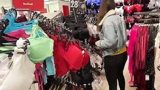 Shopping at ChihuahuaSU ends with passionate action in a gallery toilet