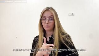A stepson with a cast poured sperm into the pussy of a kind stepmom