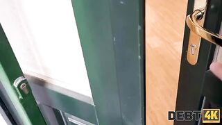 A smart nympho uses her pussy to avoid paying a debt collector