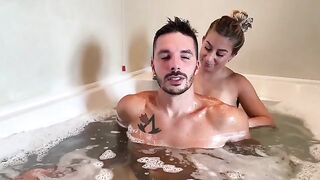 A young girl has sex with her boyfriend in the jacuzzi, it was awesome