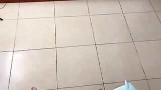 I gave a massage to my best friend's stepson and came cumming