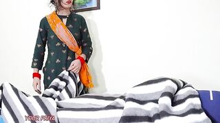 An Indian maid saw my dick through the blanket and began to massage it