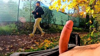 Dick Flash in the park: a slutty MILF can't resist giving me a hard titty fuck