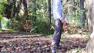 Dick Flash in the park: a slutty MILF can't resist giving me a hard titty fuck