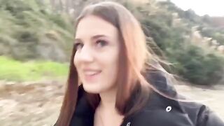 A girl decided to suck a guy’s cock on the beach and their friends spotted them