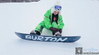 A hot chick got creampied on the ski resort slope