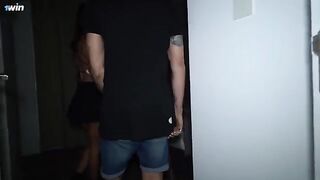 The girl SaraLatina is a bad teacher but a good Cumshot Classes
