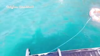 I was sailing on a boat and I met a girl with big ass