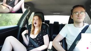 The guy surprised his girlfriend Verlonis with a present while driving in public