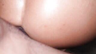 The queen of anal squirt gets her ass gapped again
