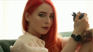 A sexy girl sold her panties to a colleague for a gift