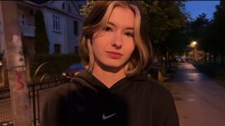 A rich guy hooked an 18-year-old girl on the first date and fucked her