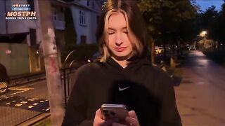 A rich guy hooked an 18-year-old girl on the first date and fucked her
