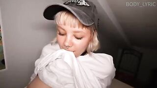 A girl agreed to fuck with her classmate in alternative style
