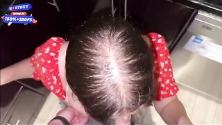 The guy checked the strength of the girl’s pussy