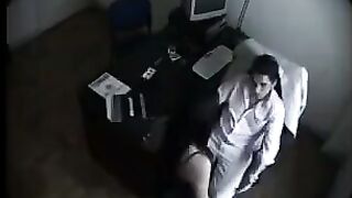A man secretly films a massage with a hidden camera - it goes wrong