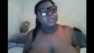 A black woman ended the webcam show with a big natural milk