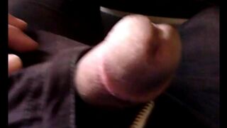I became bored on the bus and started jerking off without a condom