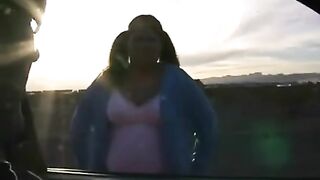 The fat woman does not mind giving everything to her point and pussy