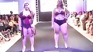 BBW girls are running on the boardwalk and piss there