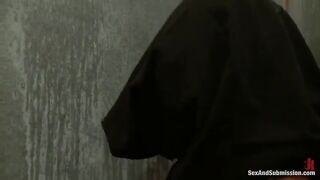 The pretty girl has sex with a guy in her mouth