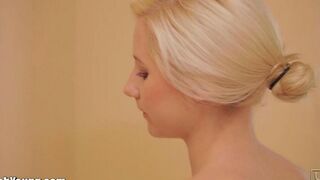 Babe masturbates her pussy with a toothbrush, showcasing her creative bathroom habits