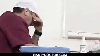 The doctor used a special tool to expand the girl's pussy in the hospital