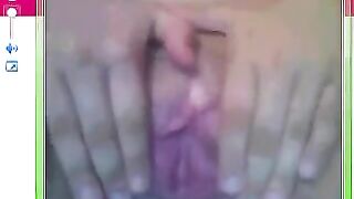 A girl has sex just next to the camera in the chat