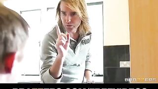 A Japanese girl has sex with her boyfriend in the bathroom