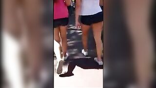 A cute girl has sex with a guy she met