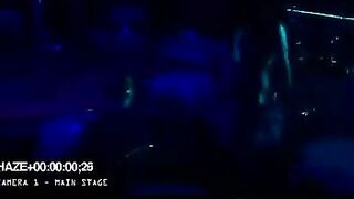 A couple fucked at the club, it was very loud there
