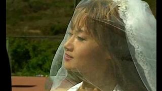 A sexy chick has sex with her boyfriend on the tennis court
