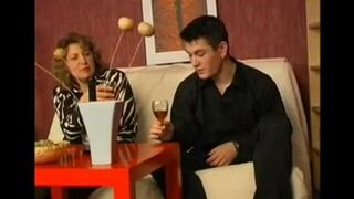 A drunk guy fucked his mother in the ass