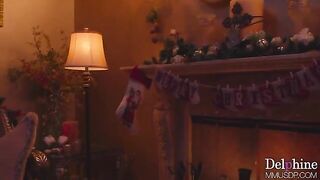 The long lost connection that the blond girl never forgot to meet at Christmas