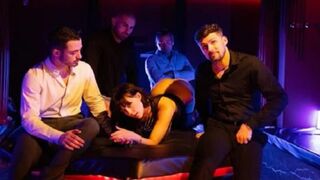 Submissive Whitney caught between orgiastic and hardcore sex