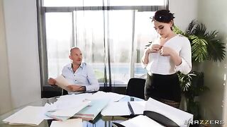 A man fucked his boss and his wife in the office