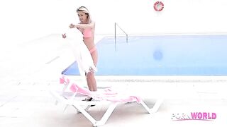 Romantic sex in the holiday, a beautiful scenery to enjoy