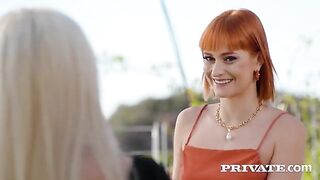 Do I look like a virgin? - An appetizing girl in latex is having fun