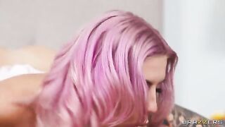 The beautiful woman fucked in her ass hole, she screamed with pleasure