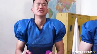 A nymphomaniac could not refuse the offer and began to enjoy herself